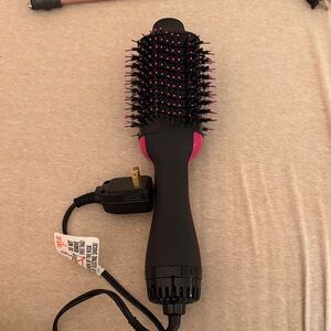 Black and Pink Hair Styling Brush